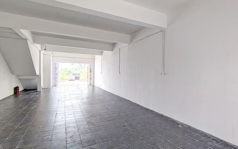 Shop for Sale in Bandar Meru Raya (Ipoh) - Kevin Ho - Entrance - PropertyGuru.com.my