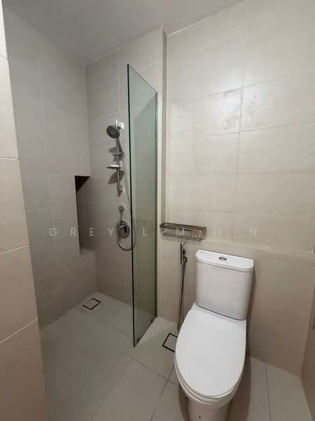Kondominium untuk Dijual di Tropicana Miyu - Grey Lim H N - Bathroom - PropertyGuru.com.my