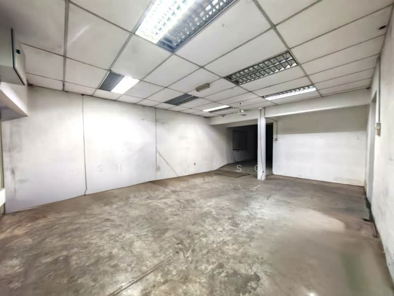Factory for Rent in Taman Tan Sri Yaacob (Johor Bahru) - Sherrly Sow - Interior - PropertyGuru.com.my