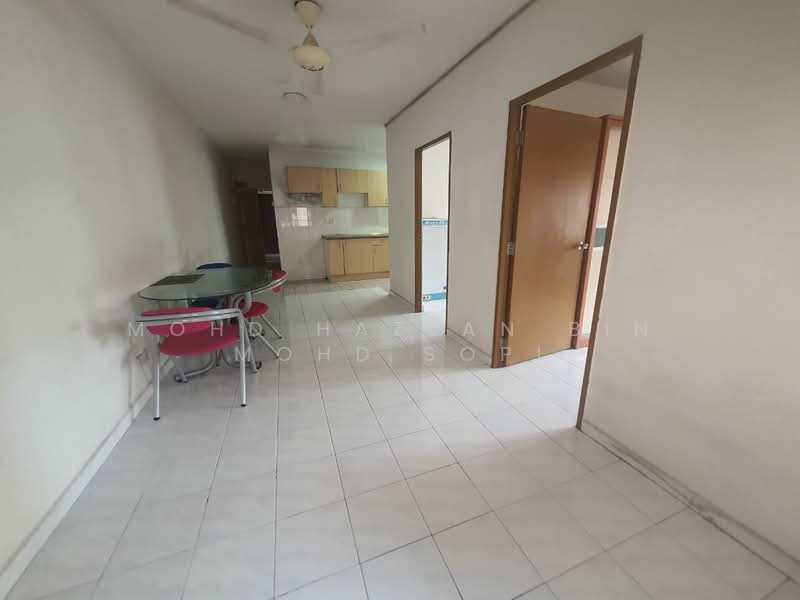Rumah Flat untuk Dijual di Lestari Apartment - Mohd Hazlan bin Mohd Sopi - PropertyGuru.com.my