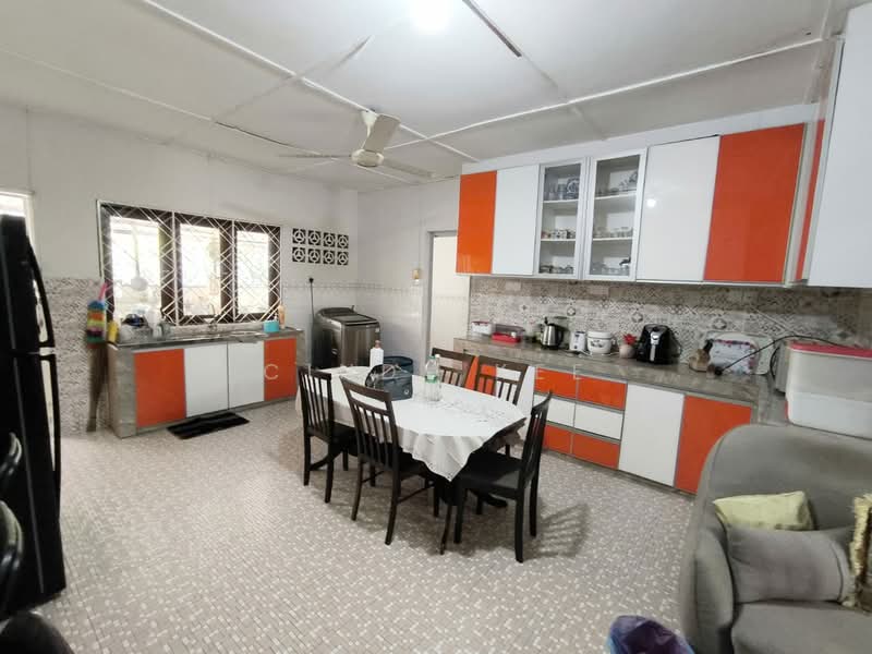 Bungalow for Sale in SS1 (Petaling Jaya) - Cindy Kee - Kitchen - PropertyGuru.com.my
