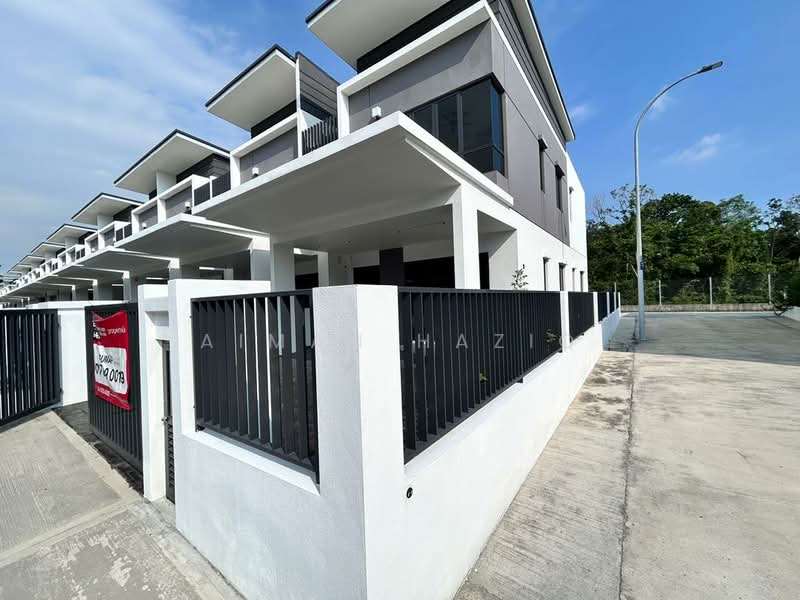 Terraced House for Rent in Klang (Selangor) - Aiman Haziq - Exterior - PropertyGuru.com.my