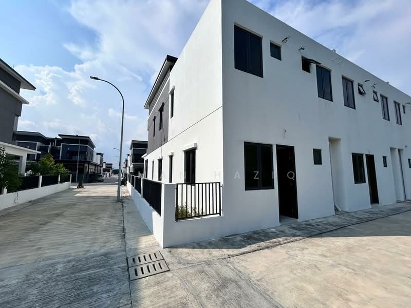 Terraced House for Rent in Klang (Selangor) - Aiman Haziq - Exterior - PropertyGuru.com.my