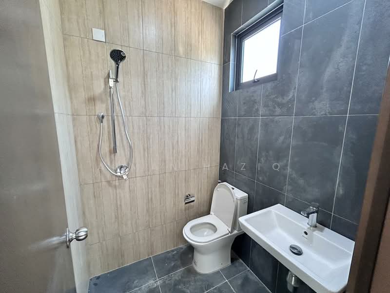 Terraced House for Rent in Klang (Selangor) - Aiman Haziq - Bathroom - PropertyGuru.com.my