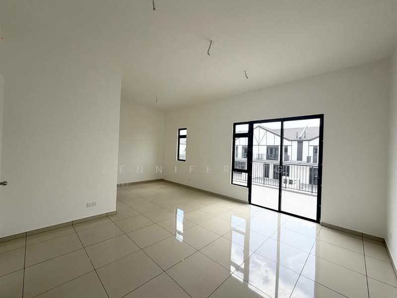 Rumah Teres 2 Tingkat untuk Dijual di Taman Ekoflora (Johor Bahru) - Jennifer Ng - Living Room - PropertyGuru.com.my