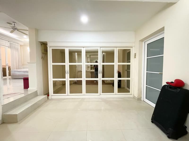 Bungalow for Sale in Bukit Jelutong (Shah Alam) - Reena Sarif - Interior - PropertyGuru.com.my