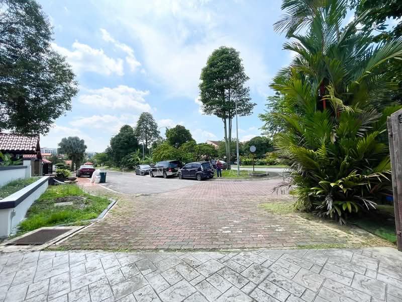 Bungalow for Sale in Bukit Jelutong (Shah Alam) - Reena Sarif - Exterior - PropertyGuru.com.my