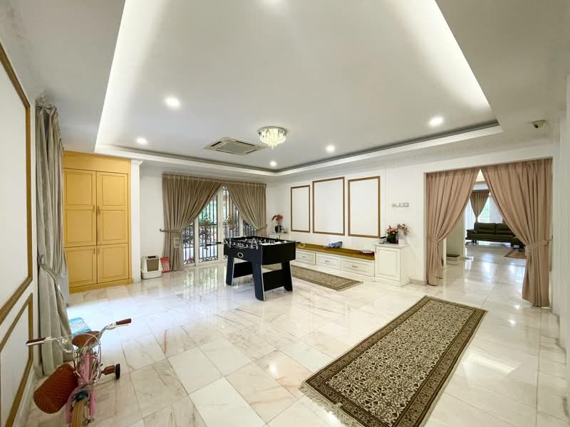 Bungalow for Sale in Bukit Jelutong (Shah Alam) - Reena Sarif - Living Room - PropertyGuru.com.my
