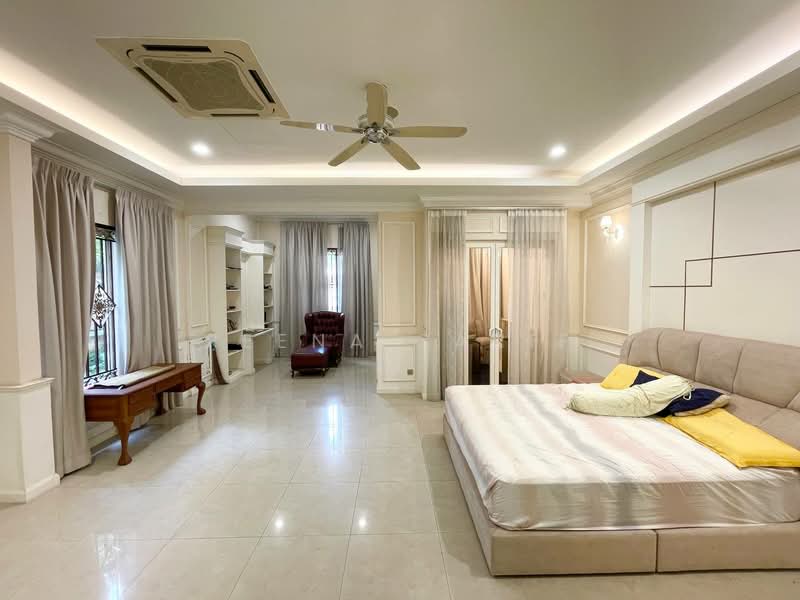 Bungalow for Sale in Bukit Jelutong (Shah Alam) - Reena Sarif - Bedroom - PropertyGuru.com.my