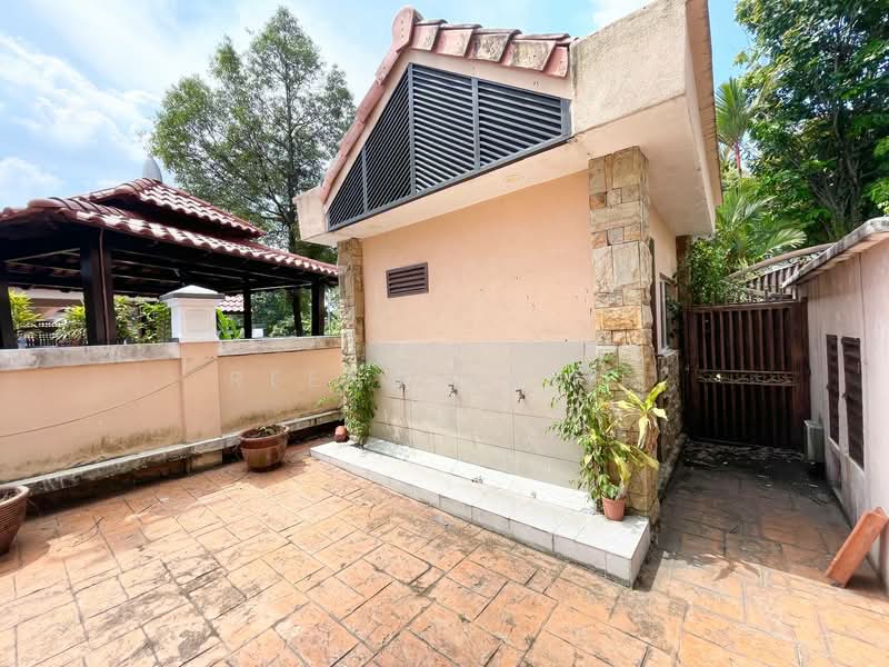 Bungalow for Sale in Bukit Jelutong (Shah Alam) - Reena Sarif - Exterior - PropertyGuru.com.my