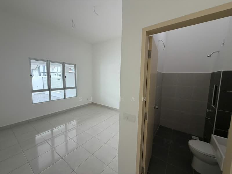 Rumah Teres 1 Tingkat untuk Disewa di Kulai (Johor) - SJ CHAN - Living Room - PropertyGuru.com.my