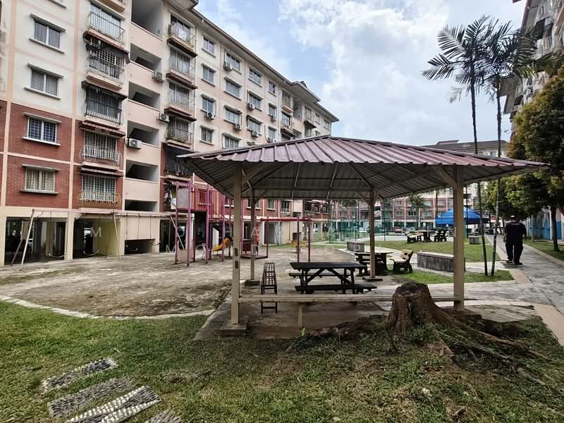 Pangsapuri untuk Dijual di Latan Biru - Mohd Hazlan bin Mohd Sopi - PropertyGuru.com.my