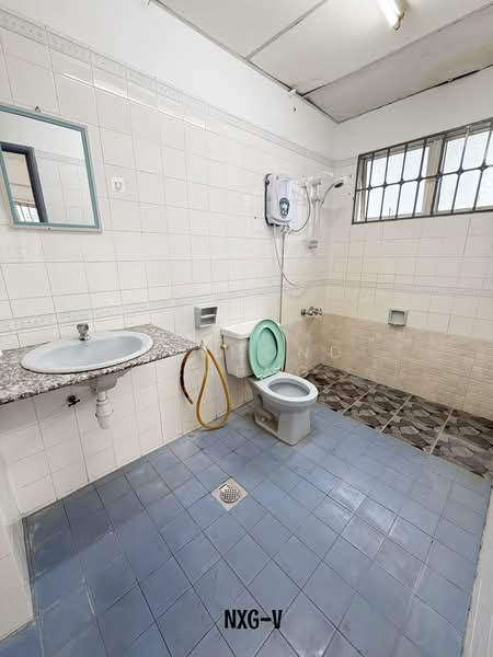 Kondominium untuk Dijual di Dynasty Condo (Dinasti Klang) - Raymond Cheng - Bathroom - PropertyGuru.com.my