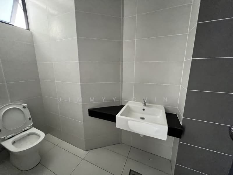Apartment for Sale at Gizo 11 - Jimmyy Chin - Bathroom - PropertyGuru.com.my