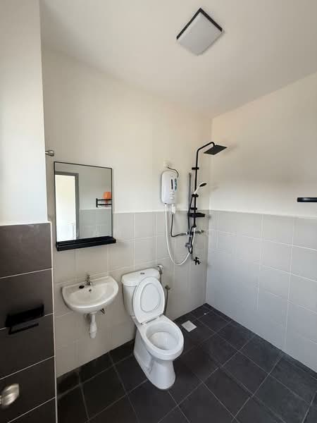 2-storey Terraced House for Rent in Lukut (Port Dickson) - James Loh - Bathroom - PropertyGuru.com.my