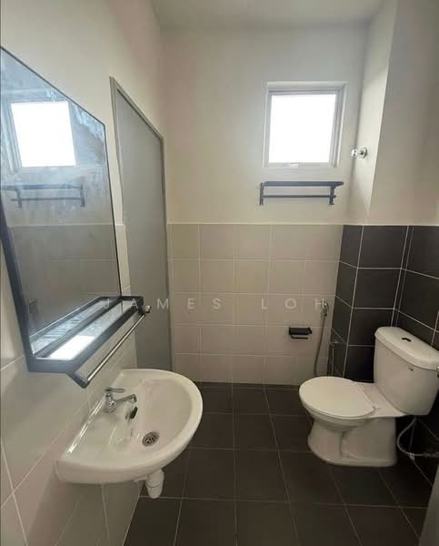 2-storey Terraced House for Rent in Lukut (Port Dickson) - James Loh - Bathroom - PropertyGuru.com.my