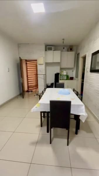Service Residence for Sale at D'Tasek Residences (Tasek Impian) - Janice Khoo - Dining Room - PropertyGuru.com.my