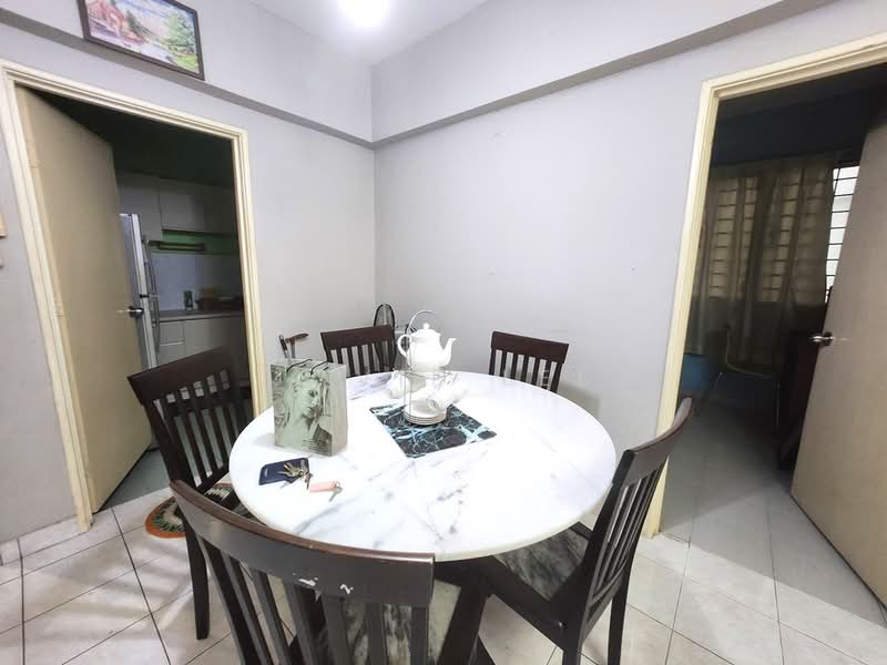 Condominium for Rent at Casa Villa Condominium - Jovie Lee - Dining Room - PropertyGuru.com.my