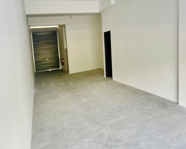 Shop for Rent in Kuantan (Pahang) - Kenny Loo - Interior - PropertyGuru.com.my