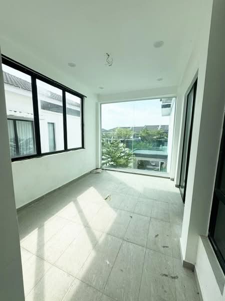 Cluster House for Sale in Johor Bahru (Johor) - Constance Chan - Balcony - PropertyGuru.com.my