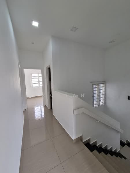 Terraced House for Sale in Putra Heights (Subang Jaya) - KG Tan - Corridor - PropertyGuru.com.my