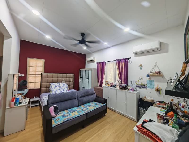 Bungalow for Sale in Kota Emerald (Rawang) - Alex Lee - Bedroom - PropertyGuru.com.my