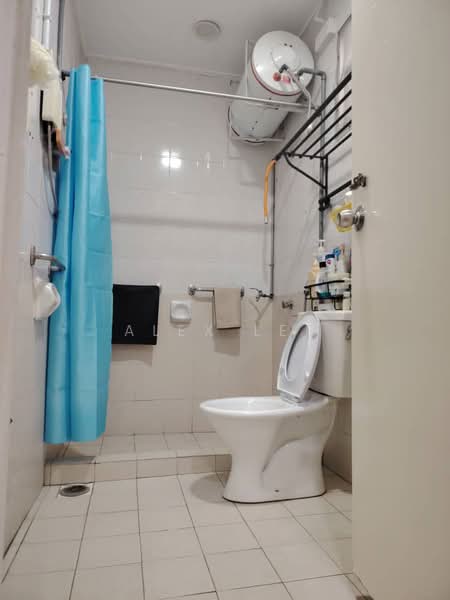 Bungalow for Sale in Kota Emerald (Rawang) - Alex Lee - Bathroom - PropertyGuru.com.my