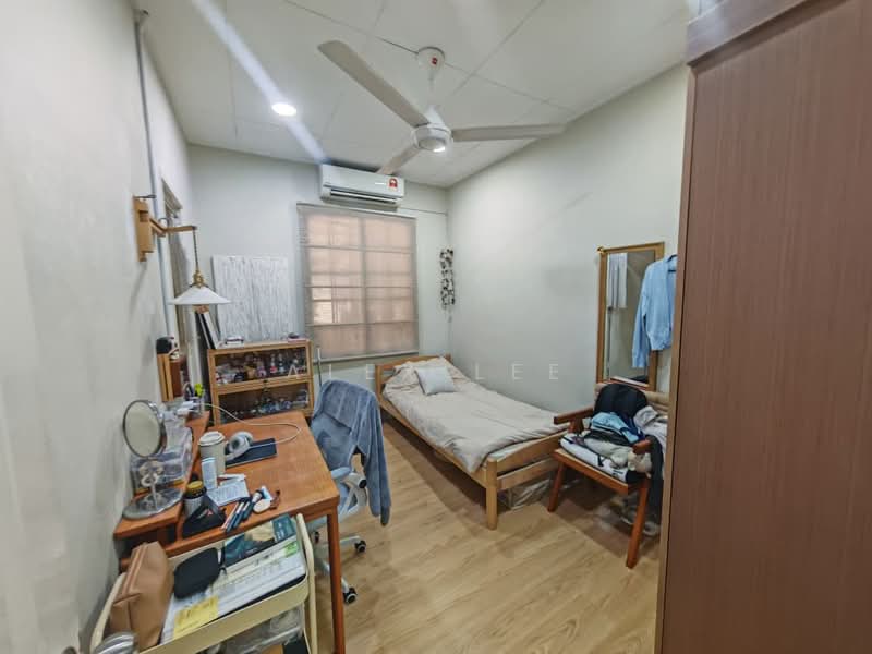 Bungalow for Sale in Kota Emerald (Rawang) - Alex Lee - Bedroom - PropertyGuru.com.my