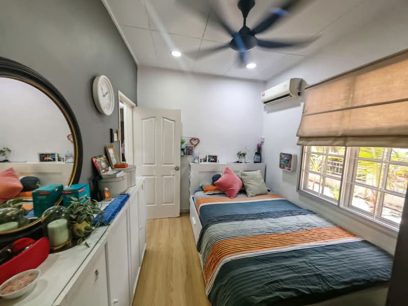Bungalow for Sale in Kota Emerald (Rawang) - Alex Lee - Bedroom - PropertyGuru.com.my
