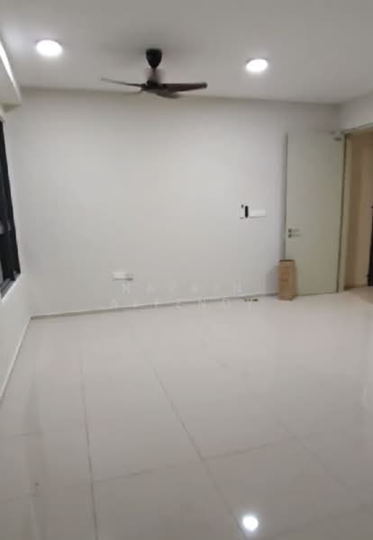 Servis Apartment untuk Dijual di Seiring Residensi - Nazrin Affendy - Living Room - PropertyGuru.com.my