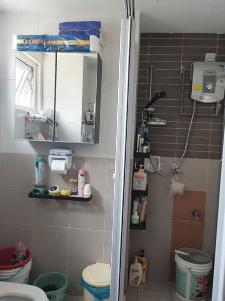 Kondominium untuk Dijual di Casa Desa - Connie Liew - Bathroom - PropertyGuru.com.my