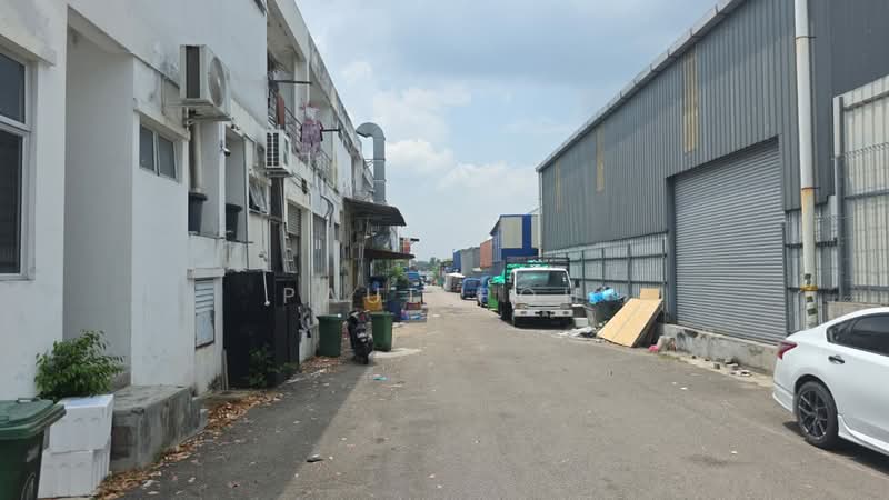 Shop / Office for Sale in Taman Impian Emas (Skudai) - Paul Poh - Exterior - PropertyGuru.com.my
