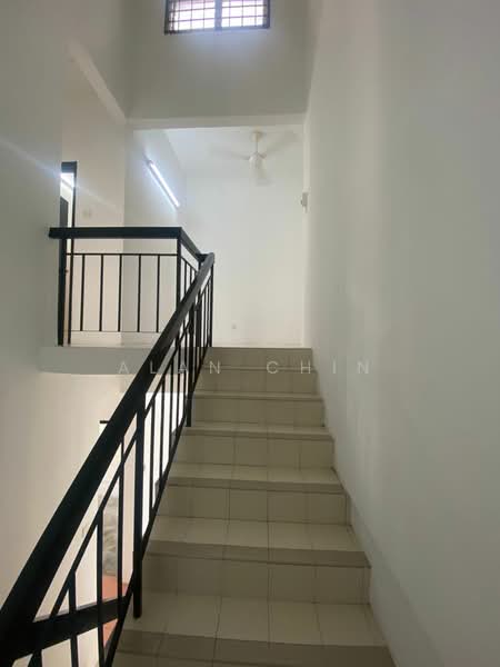 Rumah Teres 2 Tingkat untuk Dijual di Ukay Bistari (Ulu Kelang) - Alan Chin - Corridor - PropertyGuru.com.my