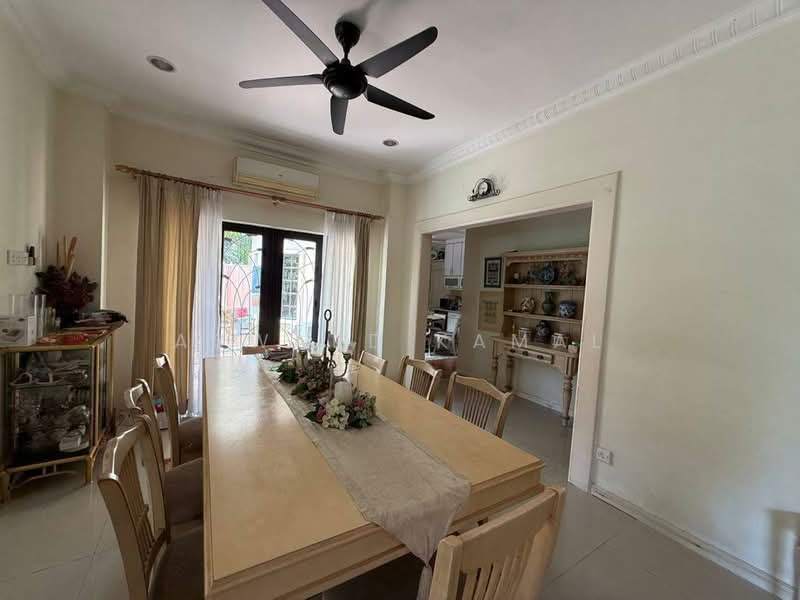 Rumah Berkembar untuk Dijual di Shah Alam (Selangor) - Asward Kamal - Dining Room - PropertyGuru.com.my