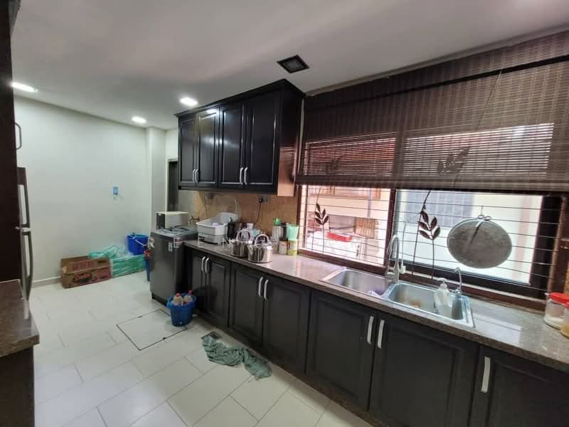 Rumah Teres 2 Tingkat untuk Dijual di Seksyen 7 (Kota Damansara) - Reena Sarif - Kitchen - PropertyGuru.com.my