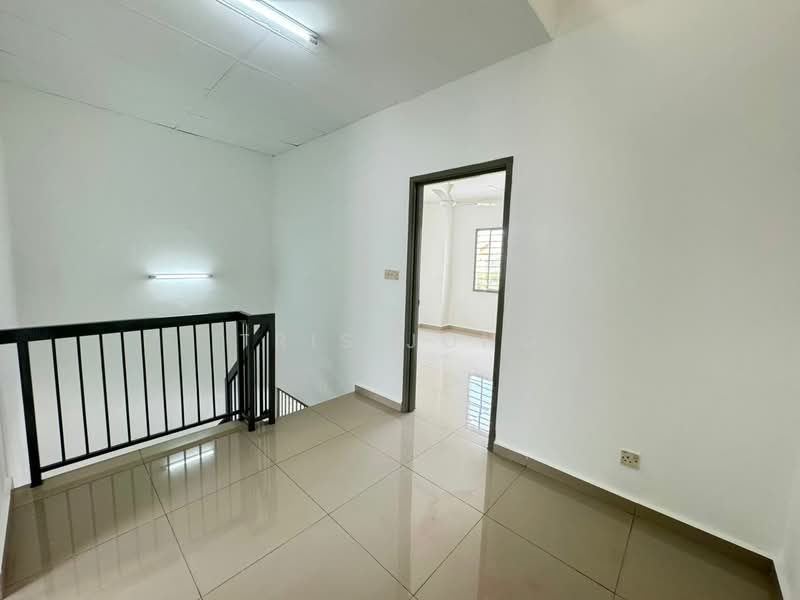 Rumah Teres untuk Dijual di Bandar Tasik Puteri (Rawang) - Tris Jong - Interior - PropertyGuru.com.my