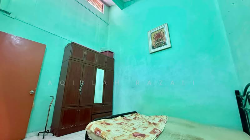 Terraced House for Sale in Seri Kembangan (Selangor) - Aqillah Razali - PropertyGuru.com.my