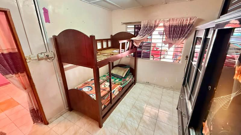 Terraced House for Sale in Seri Kembangan (Selangor) - Aqillah Razali - PropertyGuru.com.my