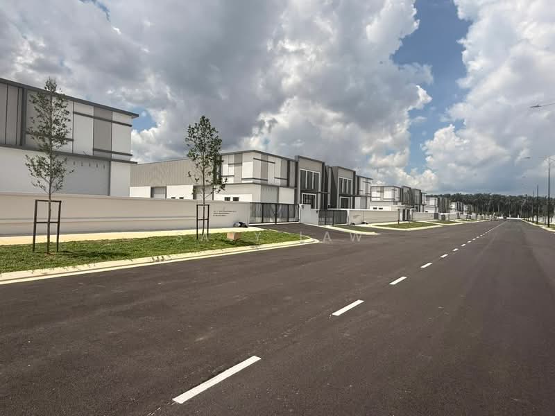 Kilang untuk Disewa di Eco Business Park 1 (Johor Bahru) - Savy Law - Exterior - PropertyGuru.com.my