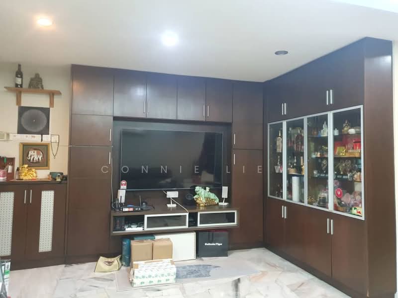 2-storey Terraced House for Sale in BANDAR PUCHONG JAYA (Puchong) - Connie Liew - Living Room - PropertyGuru.com.my
