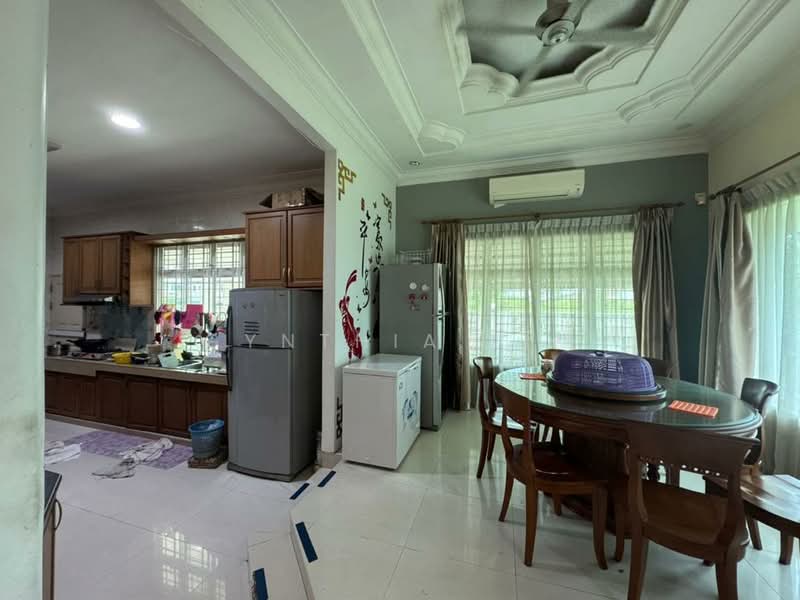 Bungalow for Sale in Kuching (Sarawak) - Cynthia Lim - Kitchen - PropertyGuru.com.my
