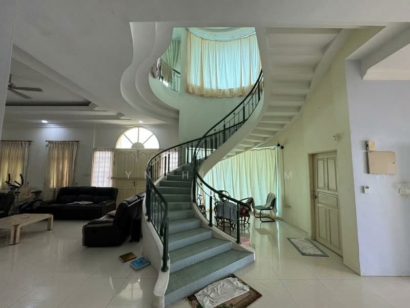 Bungalow for Sale in Kuching (Sarawak) - Cynthia Lim - Living Room - PropertyGuru.com.my