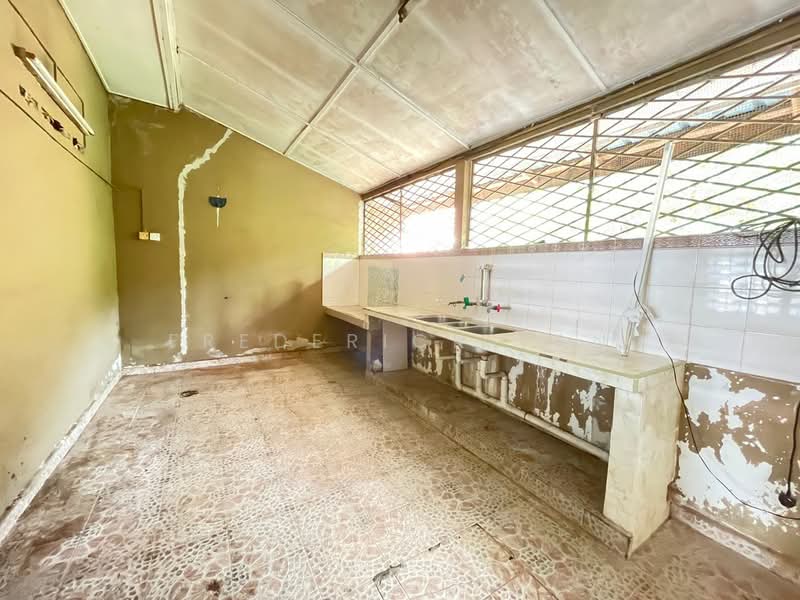 2-storey Terraced House for Sale in Kampung Batu Muda (Batu Caves) - Frederick Tan - Kitchen - PropertyGuru.com.my