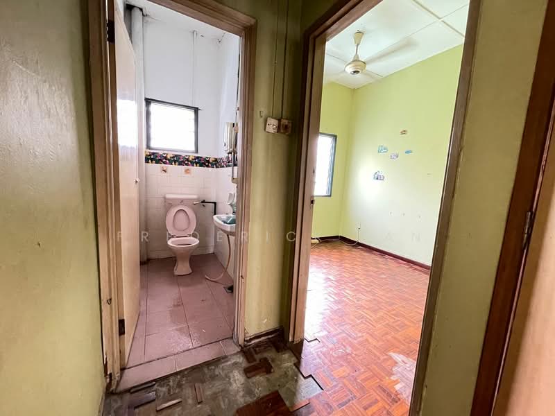 2-storey Terraced House for Sale in Kampung Batu Muda (Batu Caves) - Frederick Tan - PropertyGuru.com.my