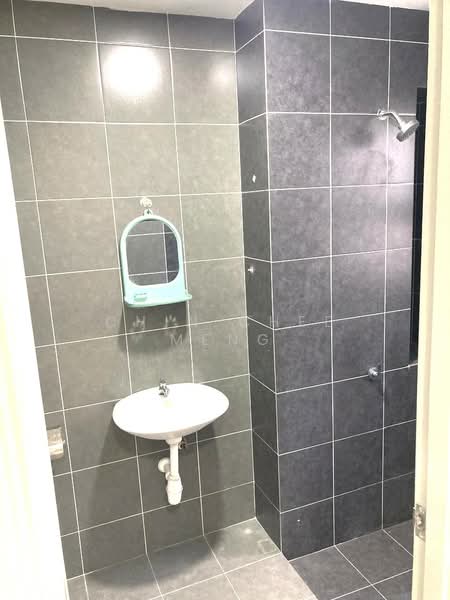 Condominium for Rent at Residensi Bukit Palma 2 (Palm Hill Residence 2) - Chin Chee Meng - Bathroom - PropertyGuru.com.my