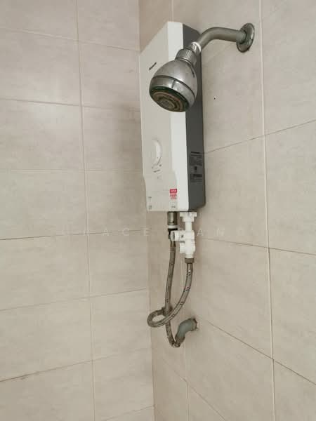 Servis Apartment untuk Dijual di Tropicana City Tropics - Grace Pang - Bathroom - PropertyGuru.com.my