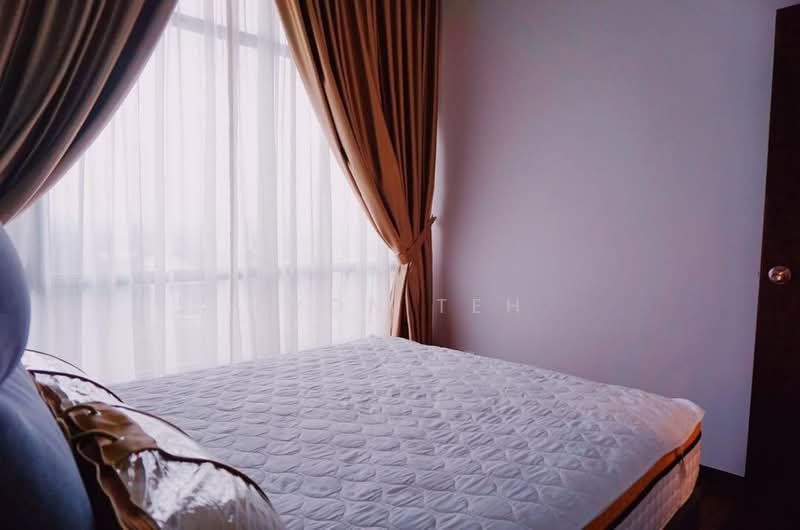 Servis Apartment untuk Dijual di Molek Regency - Ryon Teh - Bedroom - PropertyGuru.com.my