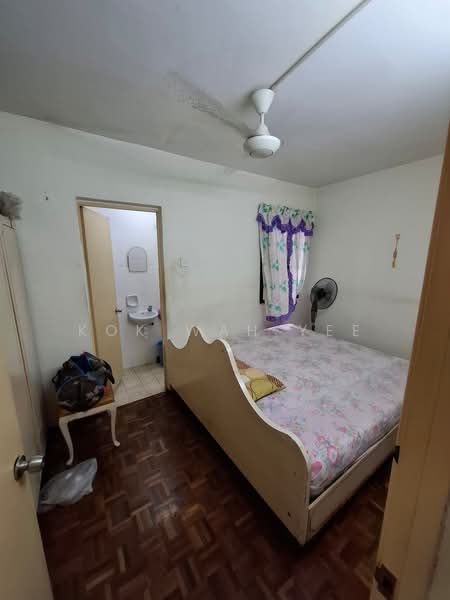 Apartment for Sale at saujana apartment - Kok Wah Yee - Bedroom - PropertyGuru.com.my