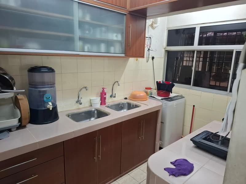 Apartment for Sale at saujana apartment - Kok Wah Yee - Kitchen - PropertyGuru.com.my