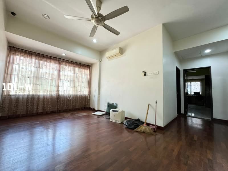 Semi-Detached House for Sale in Bandar Botanic (Klang) - Wilson Ng - Living Room - PropertyGuru.com.my
